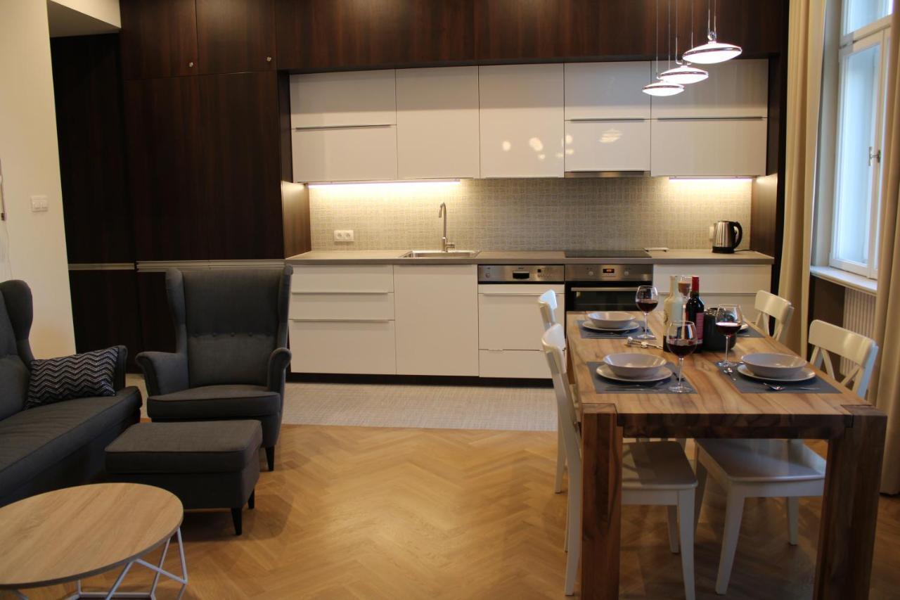 Dominican Square By Hashtag Apartments Cracóvia Exterior foto